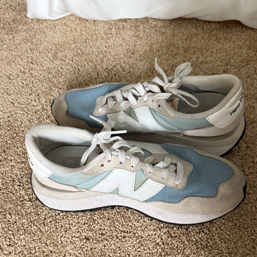New Balance 237 Women's Light Blue and White Sneakers